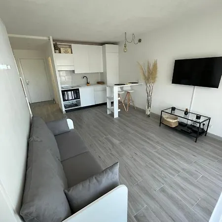 Apartment New Studio, Piscine Et Vue • Proche De Monaco Beausoleil