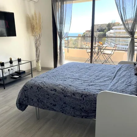 New Studio, Piscine Et Vue • Proche De Monaco *