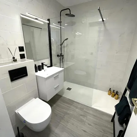 Appartement New Studio, Piscine Et Vue • Proche De Monaco Beausoleil